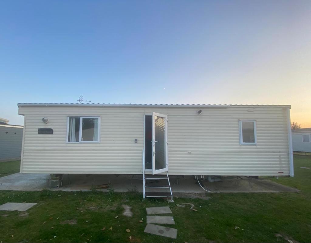 2Br-Sleeps6-Wifi-Freeparking-Holidaypark Clacton-on-Sea Exterior foto